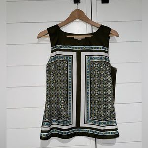 4🌈🌈/$20!! ✨💚💙BR sleeveless top!